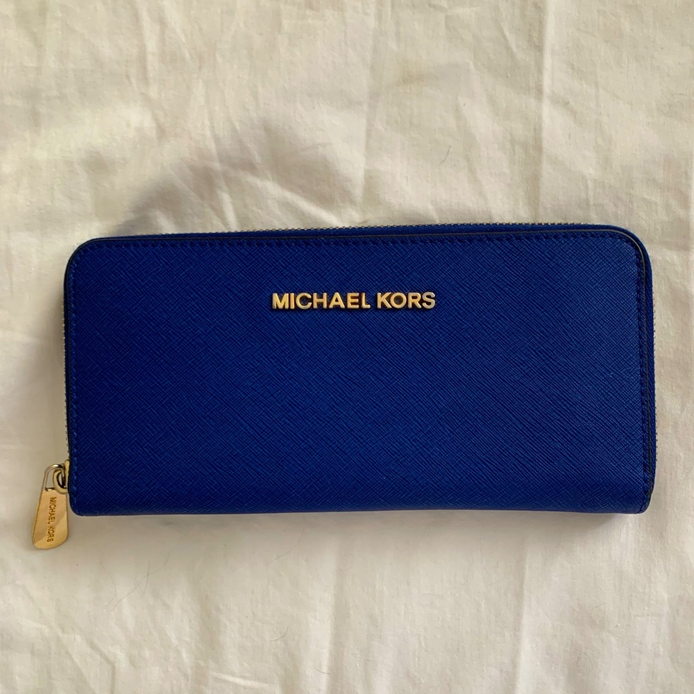 Michael Kors Continental Wallet in Navy